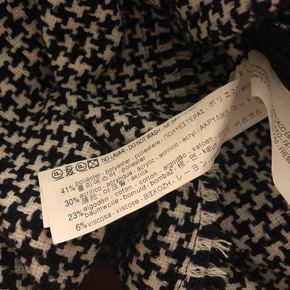 Black and White Houndstooth Flounce Dress - Picture 9 of 11